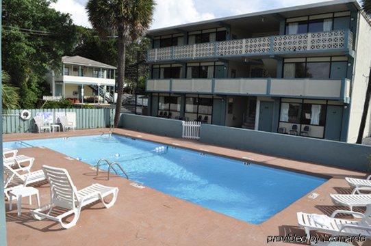 מירטל ביץ' Calypso Motor Inn מראה חיצוני תמונה